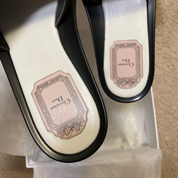 💯 Authentic DIOR (Marina) slides - Picture 4 of 9